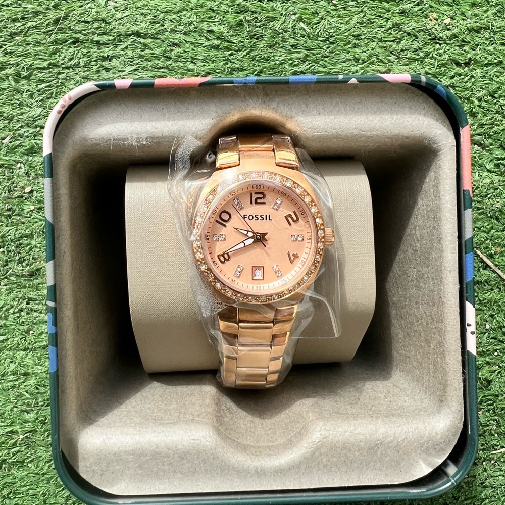 Thinner Beautiful Fossil Watch